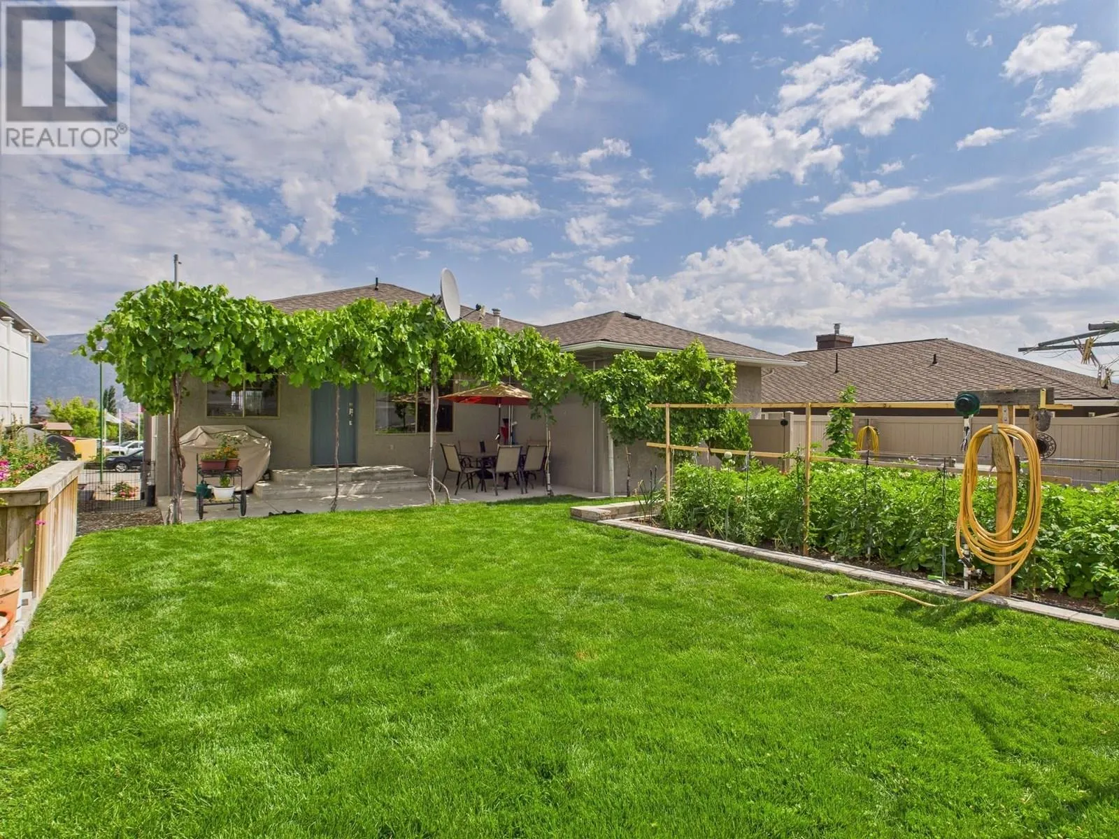 12102 Golf Course Drive
