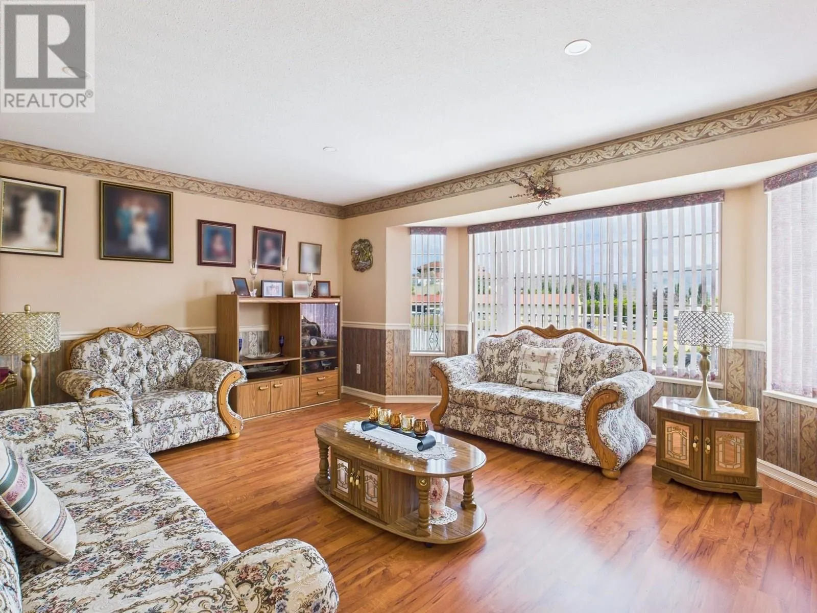 12102 Golf Course Drive