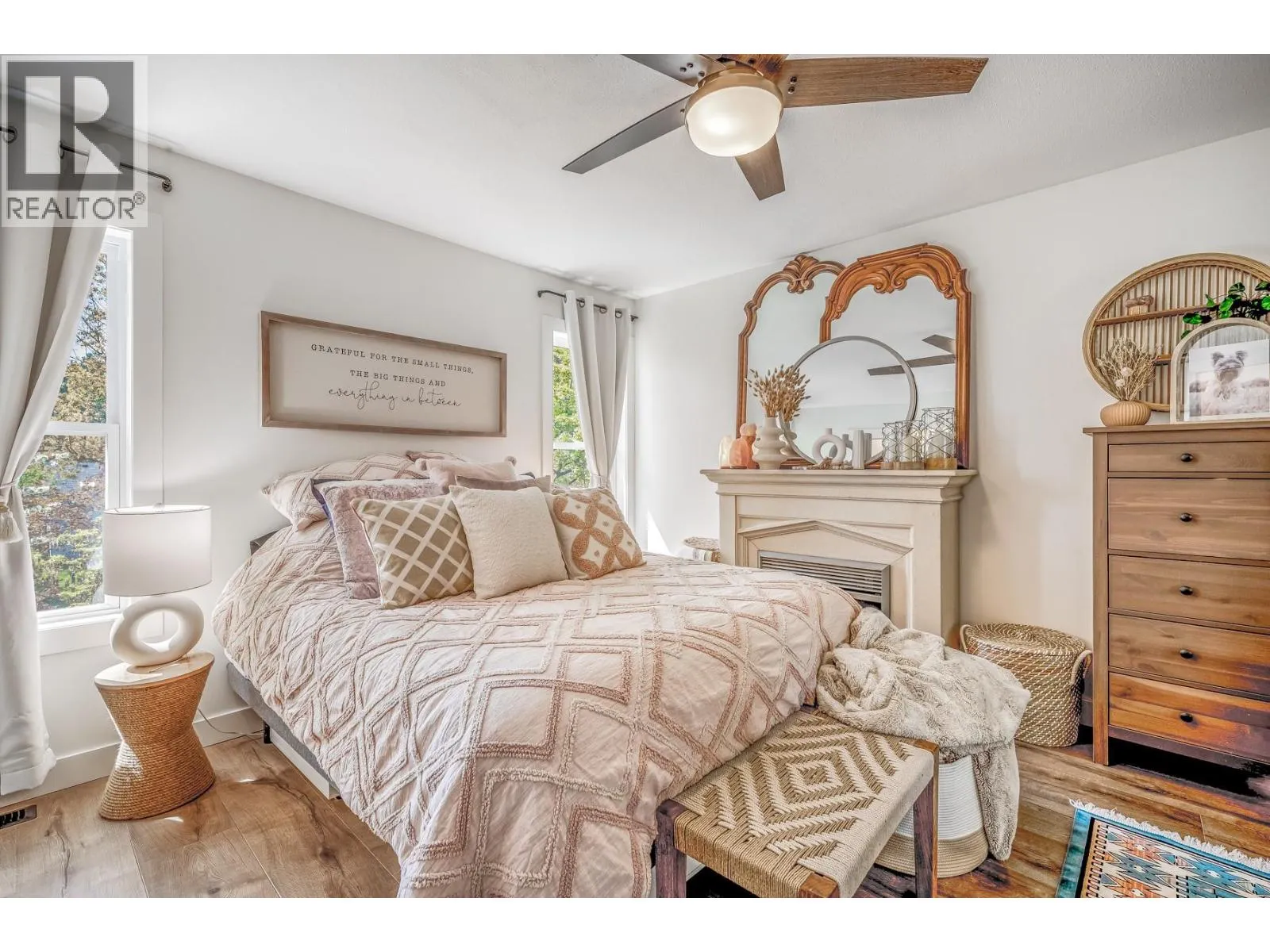 1141 Lynden Road