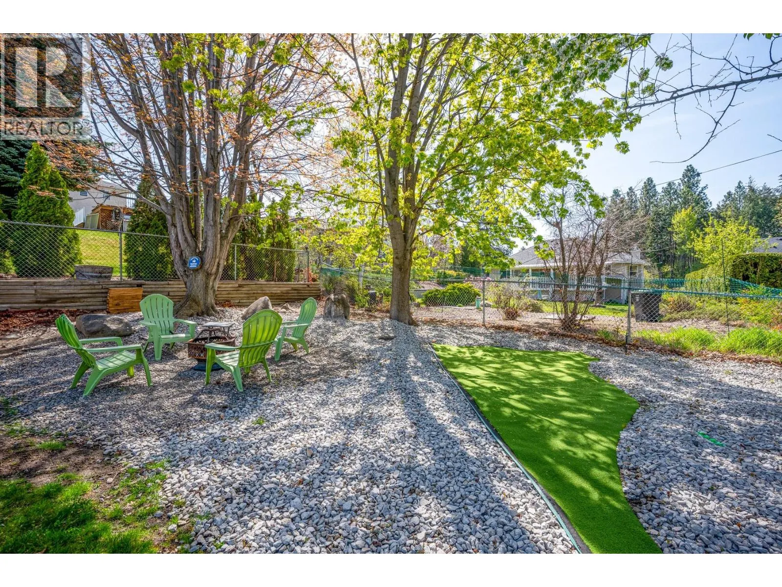 1141 Lynden Road