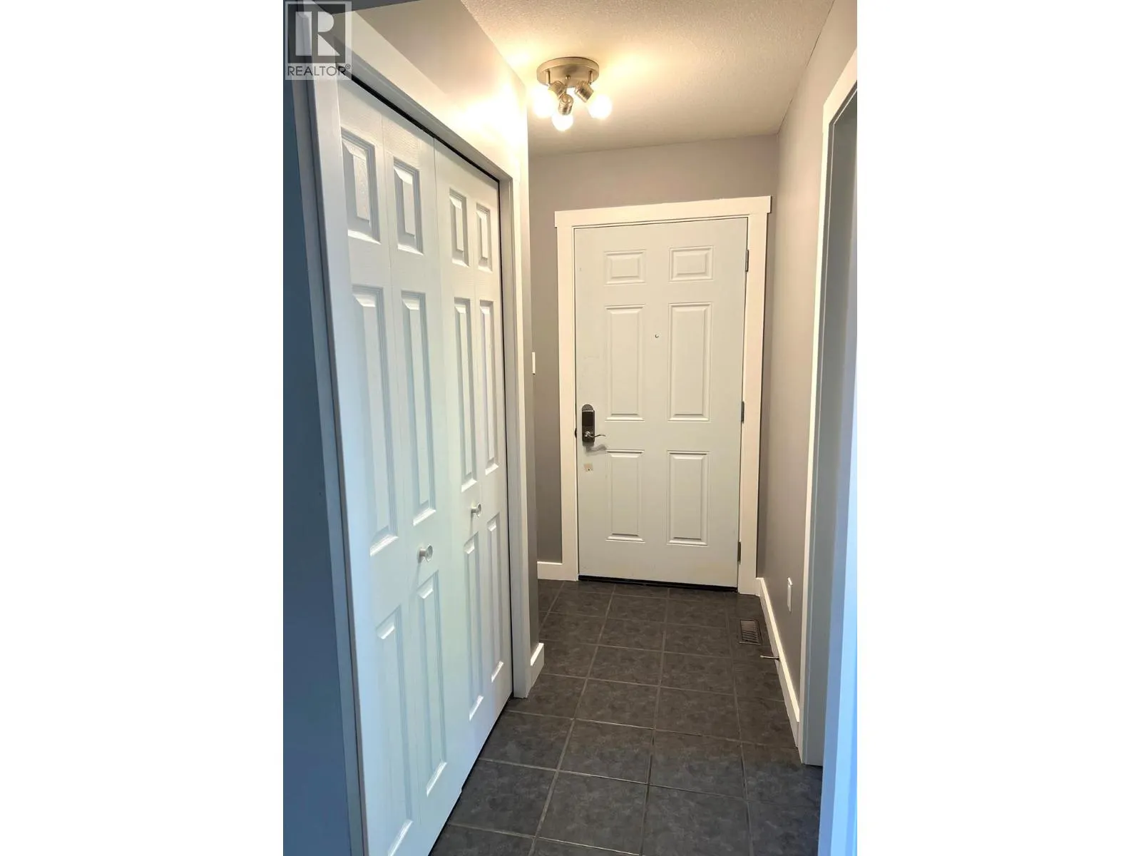 7461 Stampede Trail