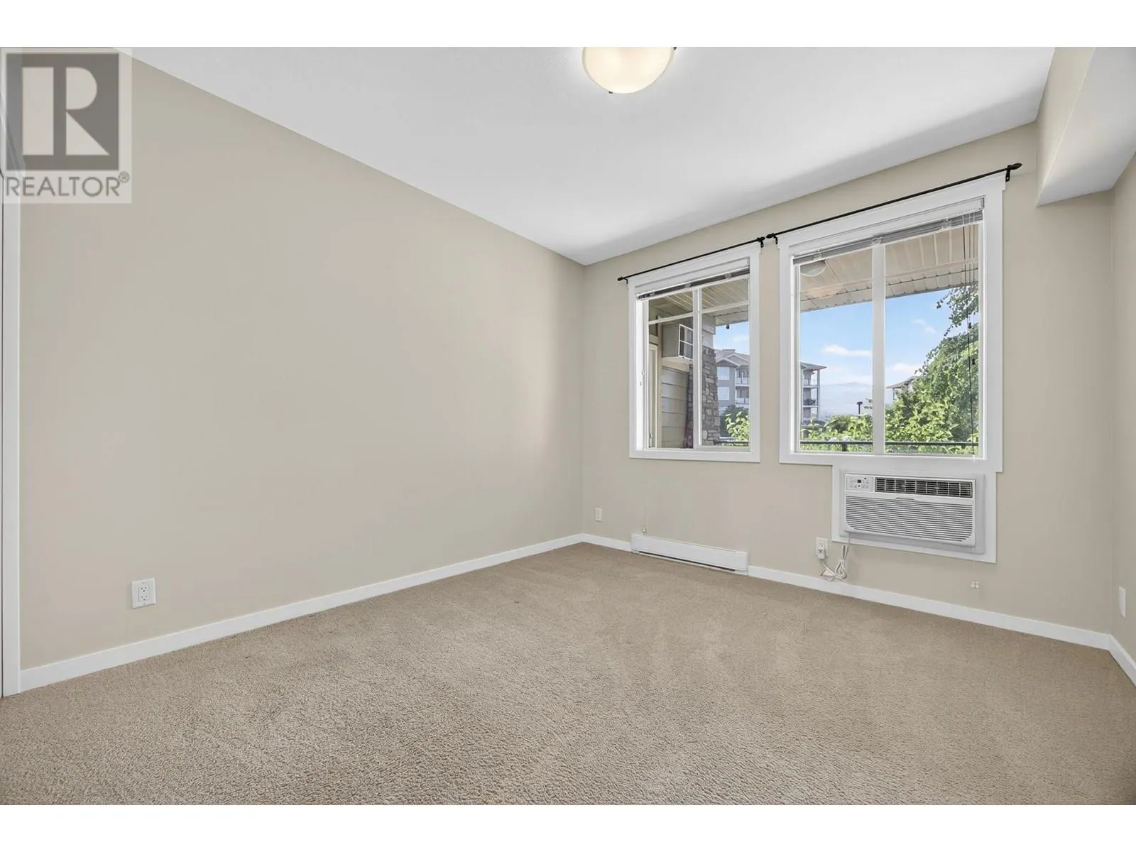 3733 Casorso Road Unit# 117