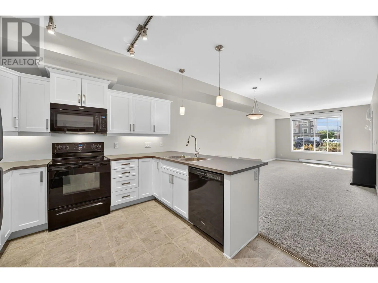 3733 Casorso Road Unit# 117
