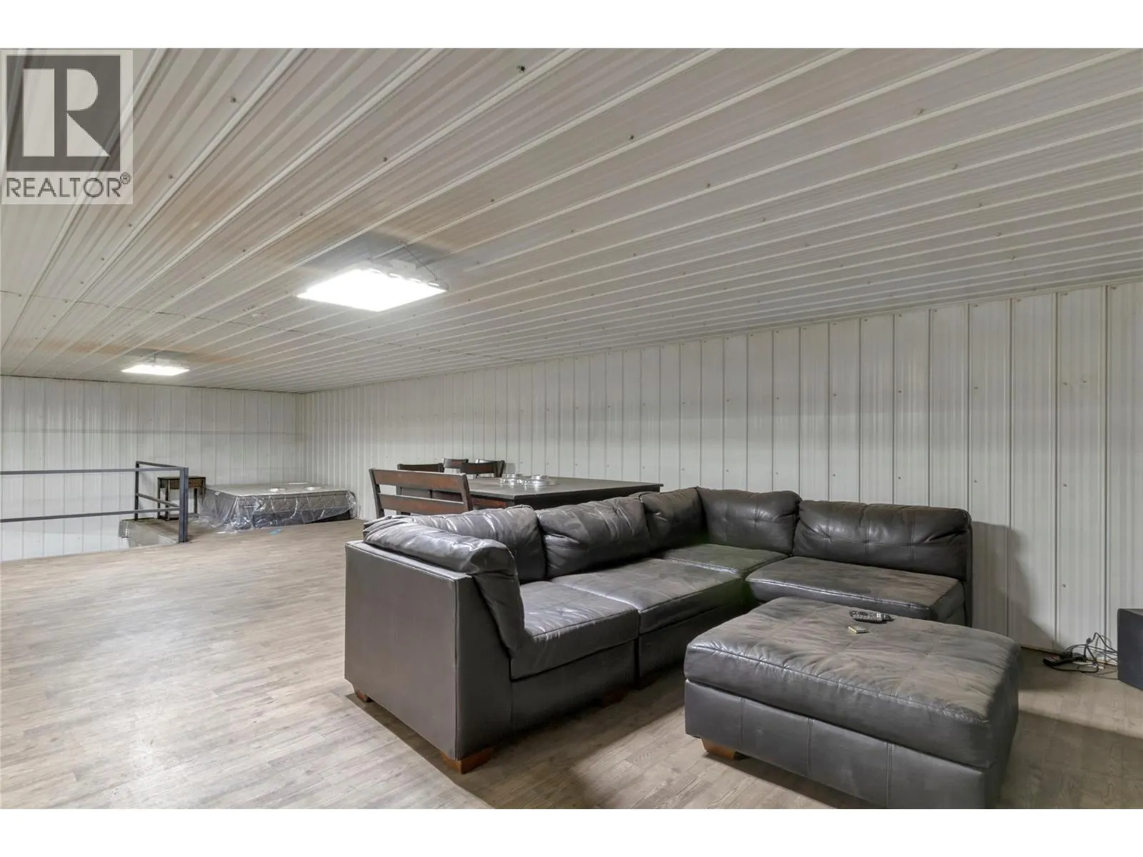 6080 Lynx Drive