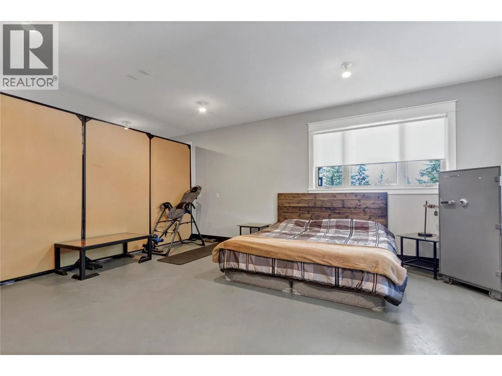 6080 Lynx Drive
