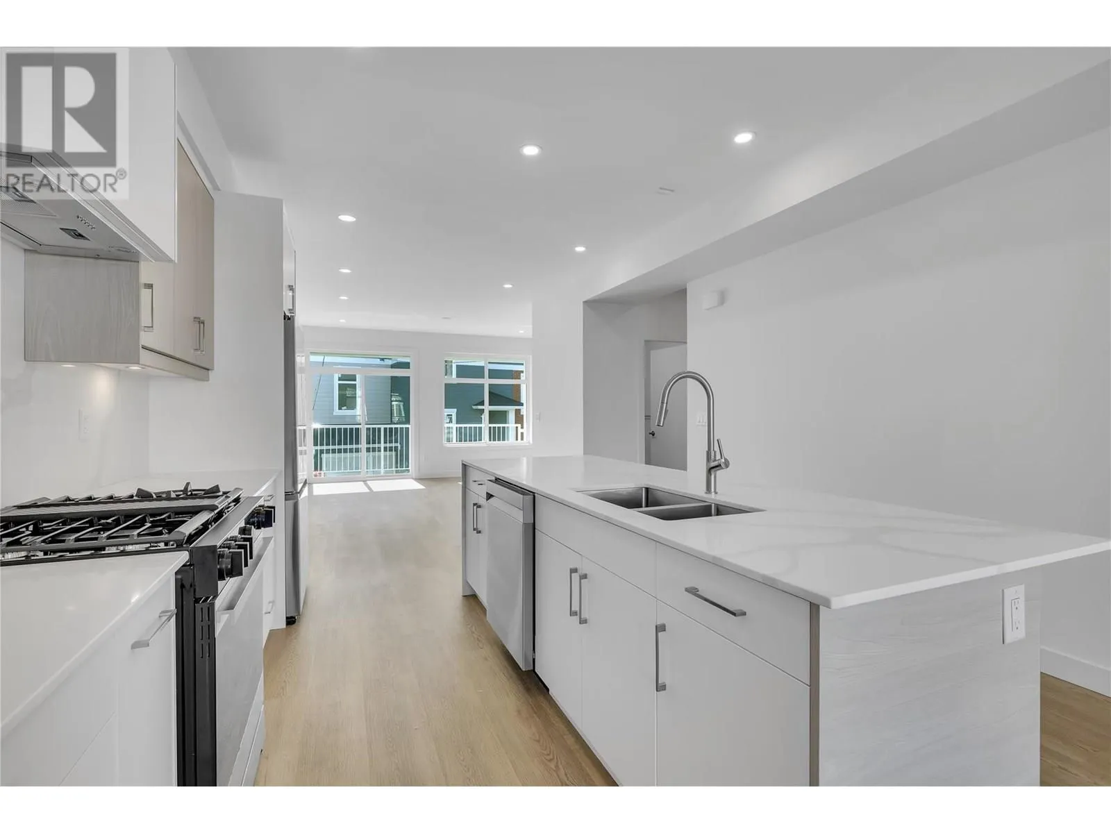 5300 Main Street Unit# 118