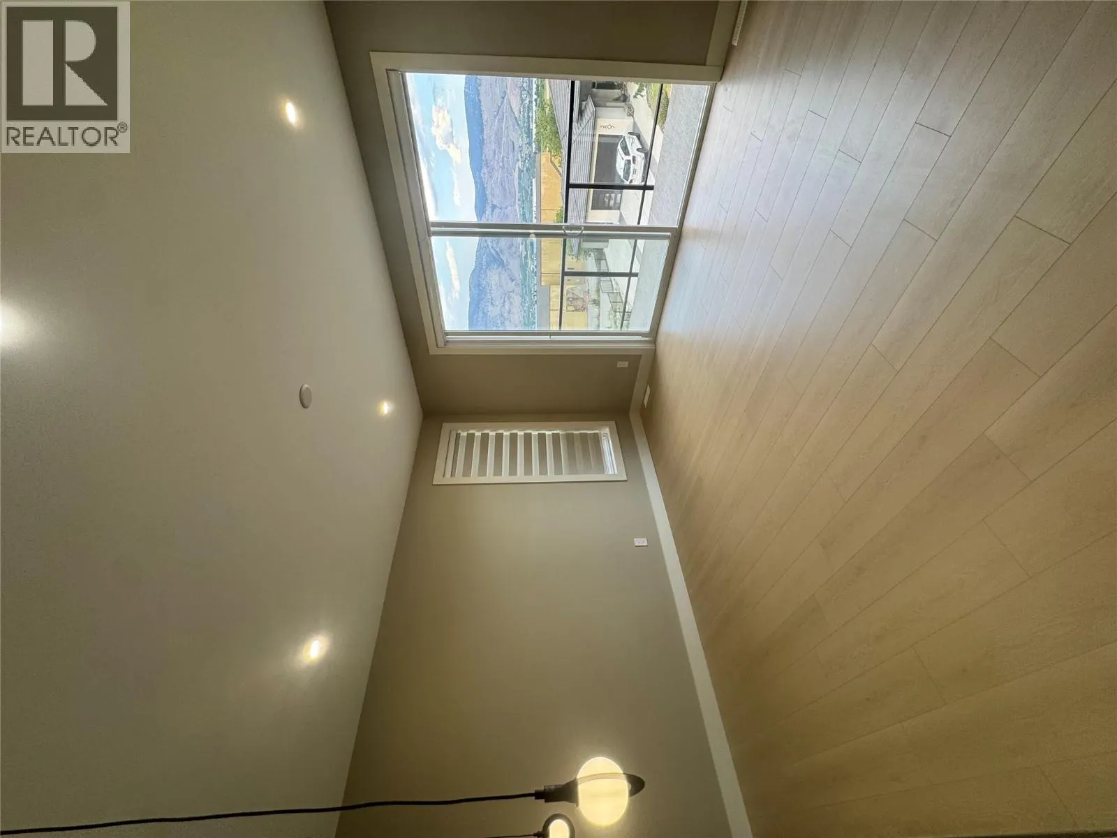 3806 Torrey Pines Drive