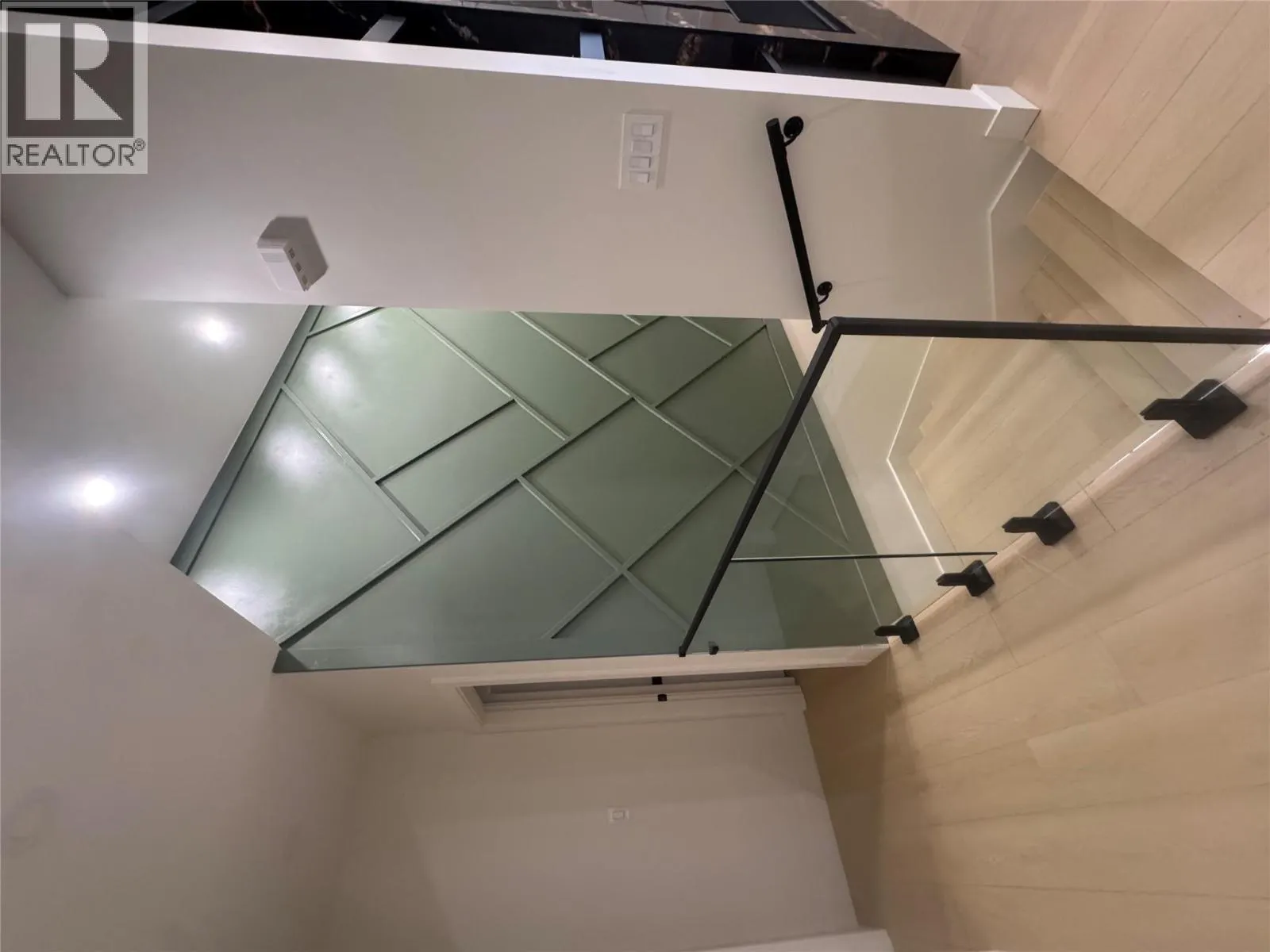 3806 Torrey Pines Drive