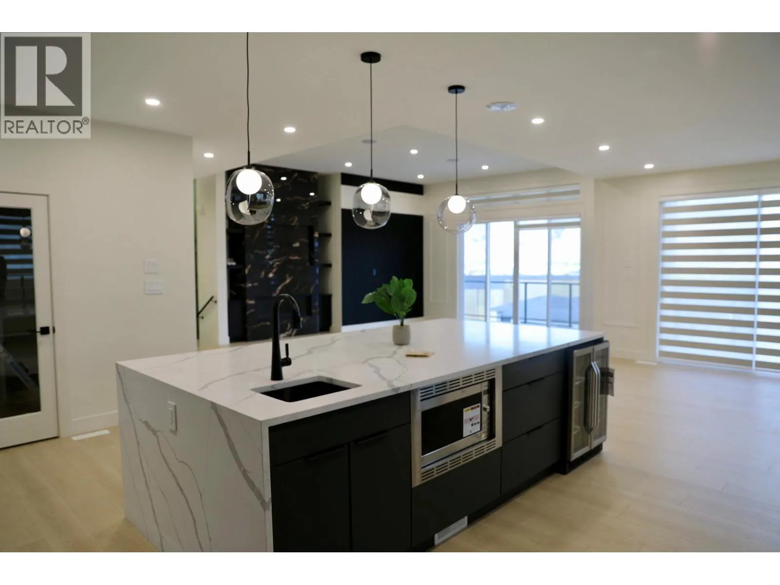 3806 Torrey Pines Drive