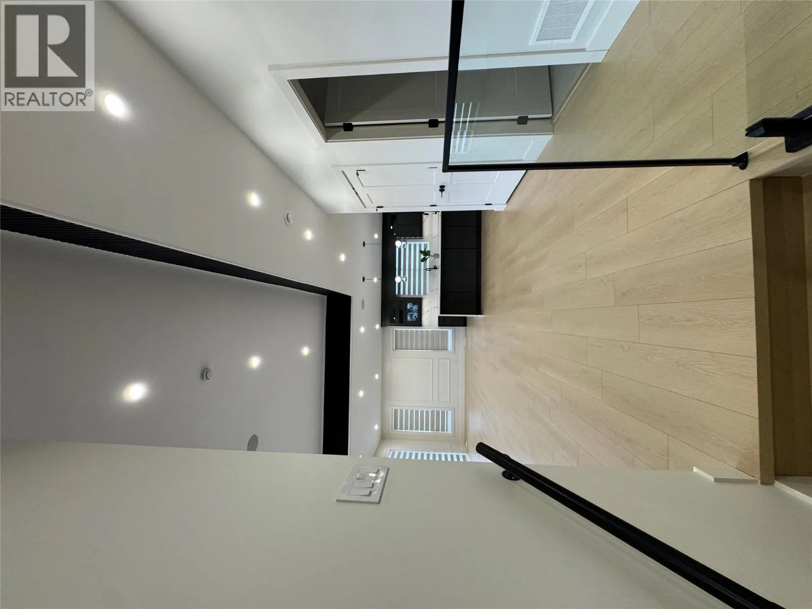 3806 Torrey Pines Drive