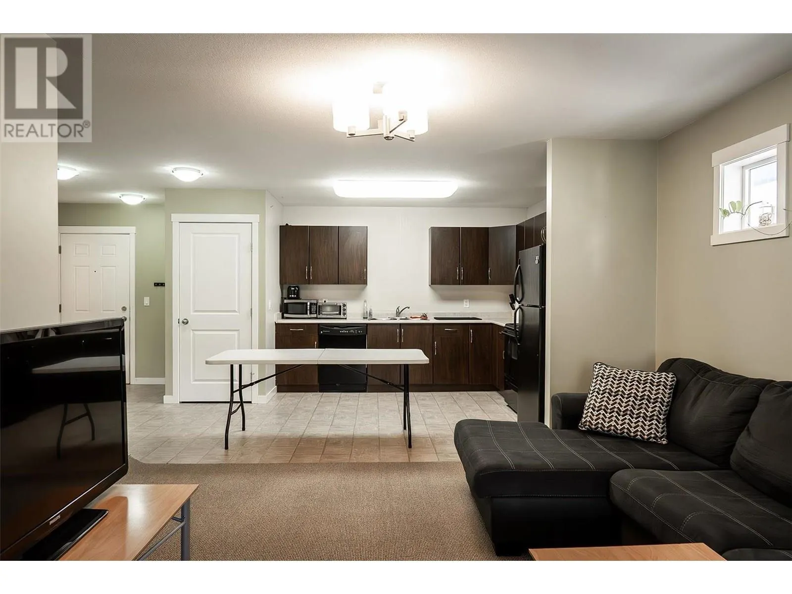 1481 Glenmore Road N Unit# 301