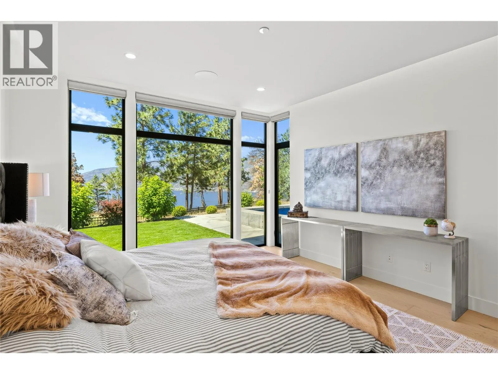 9696 Benchland Drive