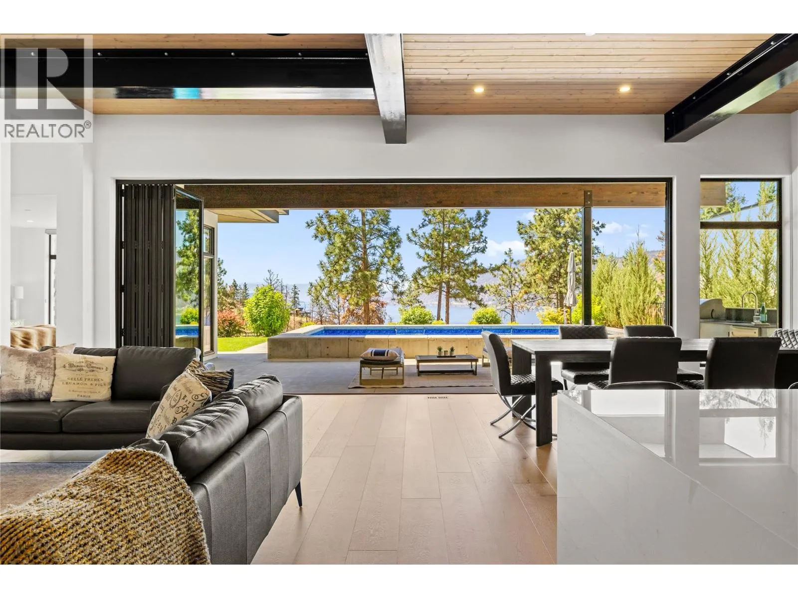 9696 Benchland Drive