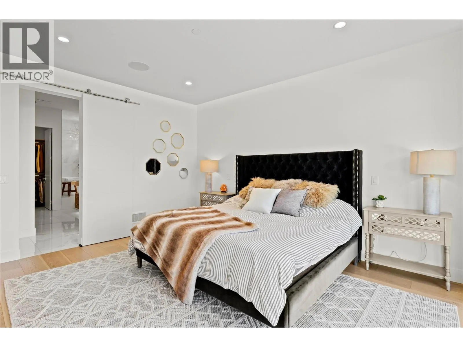9696 Benchland Drive
