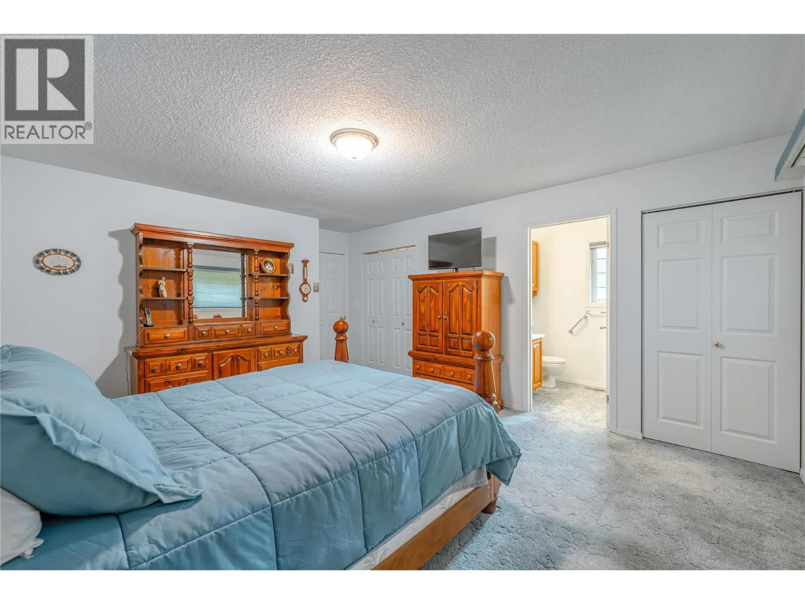 139 Track Street Street E