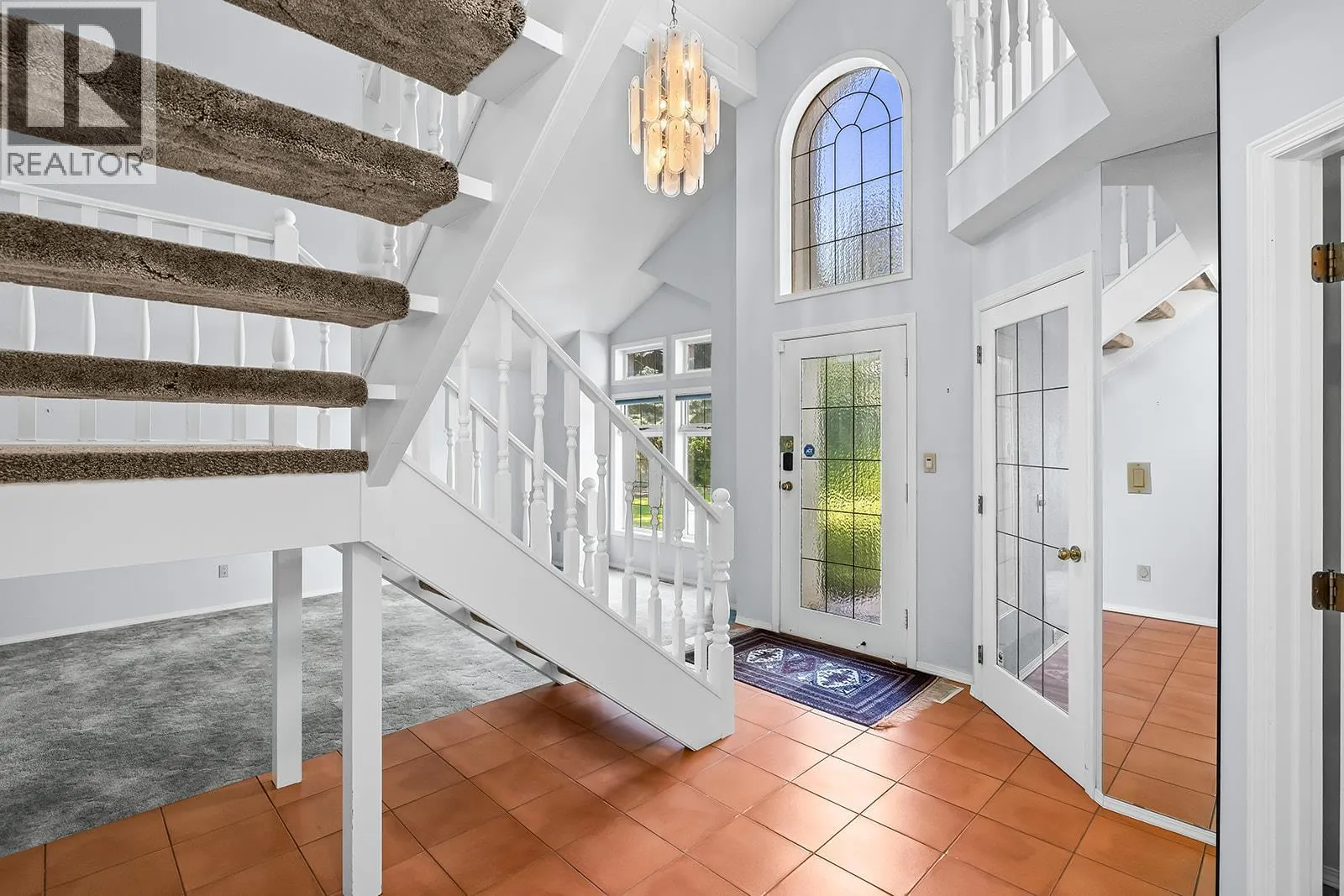 2595 MAQUINNA Road