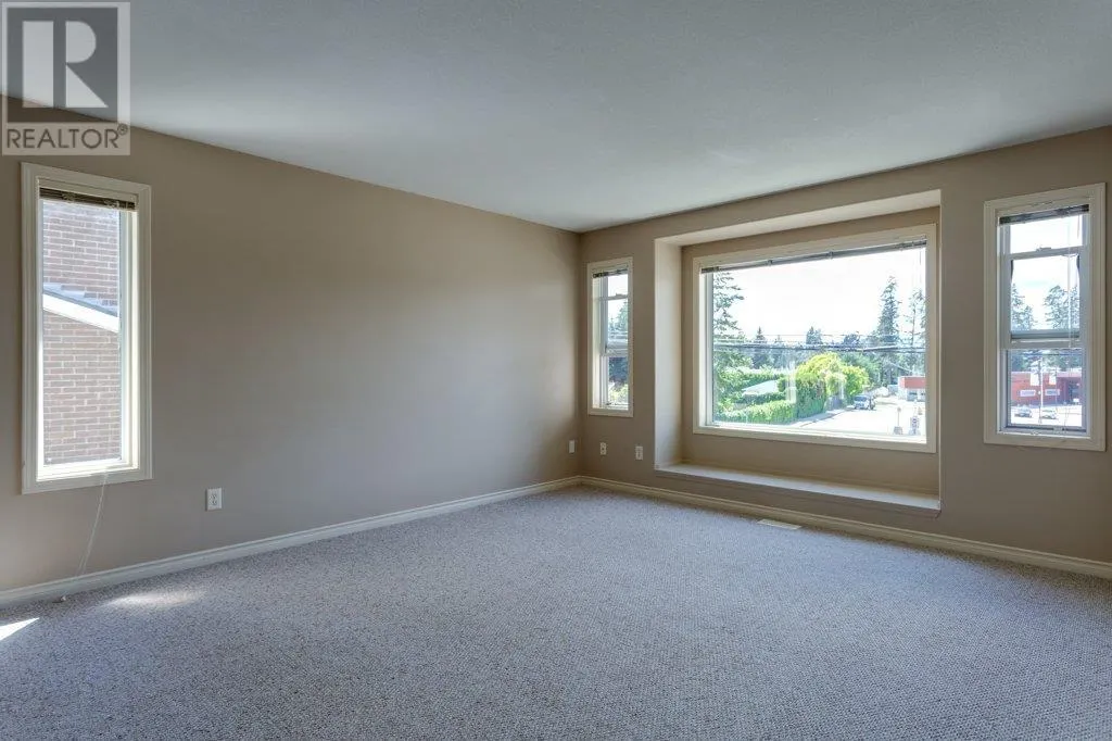 4541 Gordon Drive