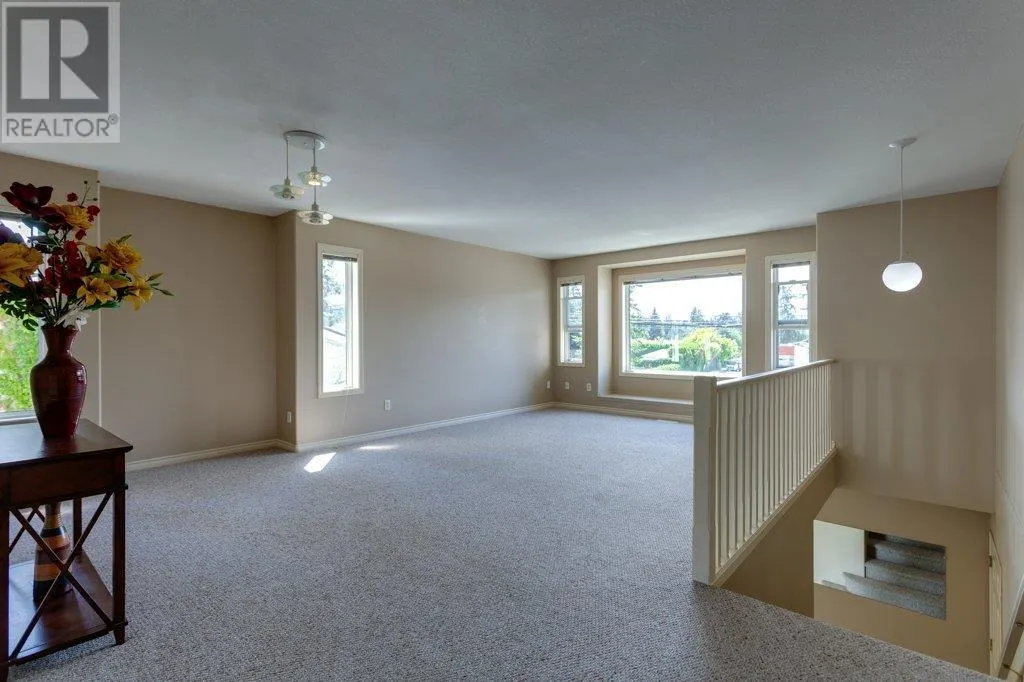 4541 Gordon Drive