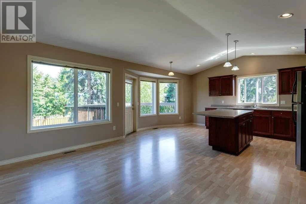4541 Gordon Drive