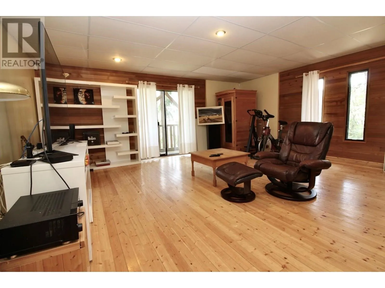 324 Clifton Road N
