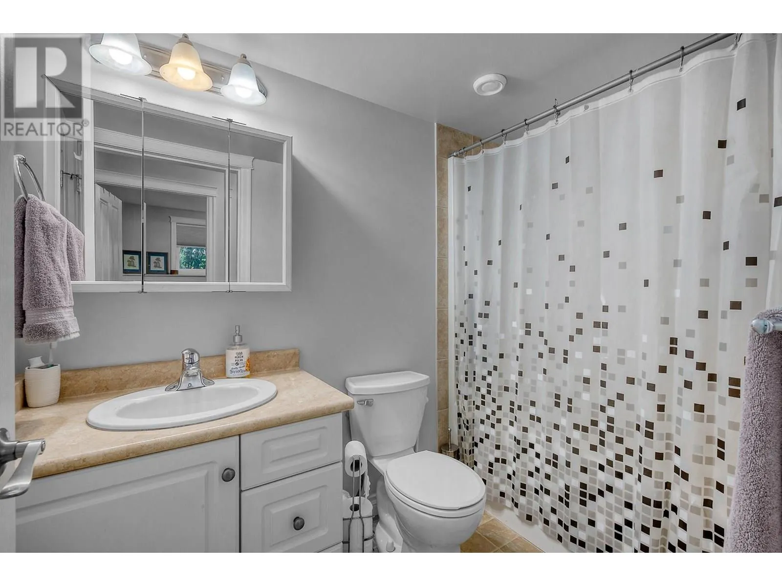 245 Snowsell Street Unit# 101