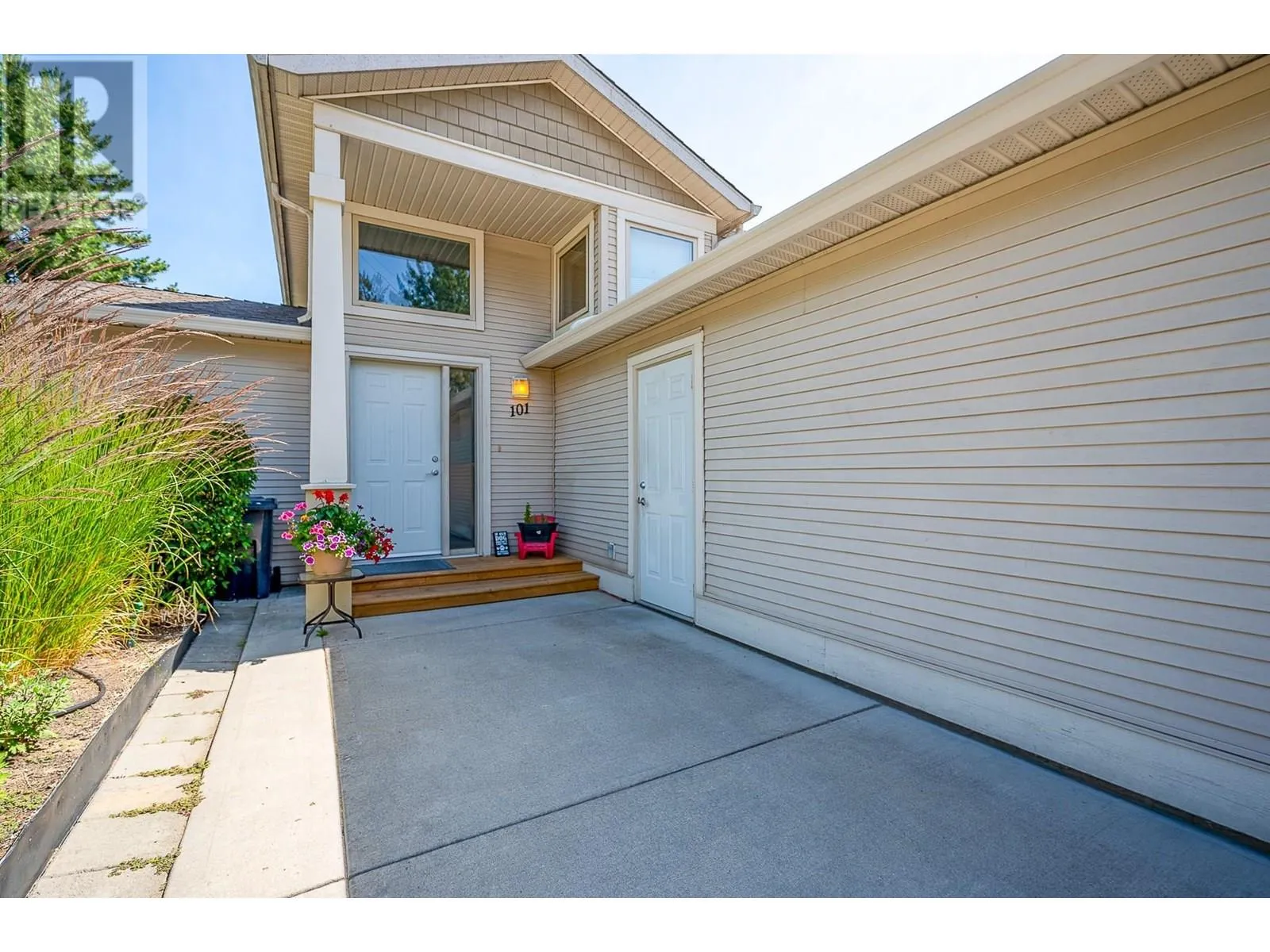 245 Snowsell Street Unit# 101