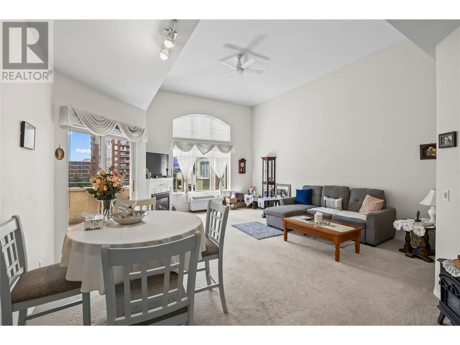 1950 Durnin Road Unit# 402