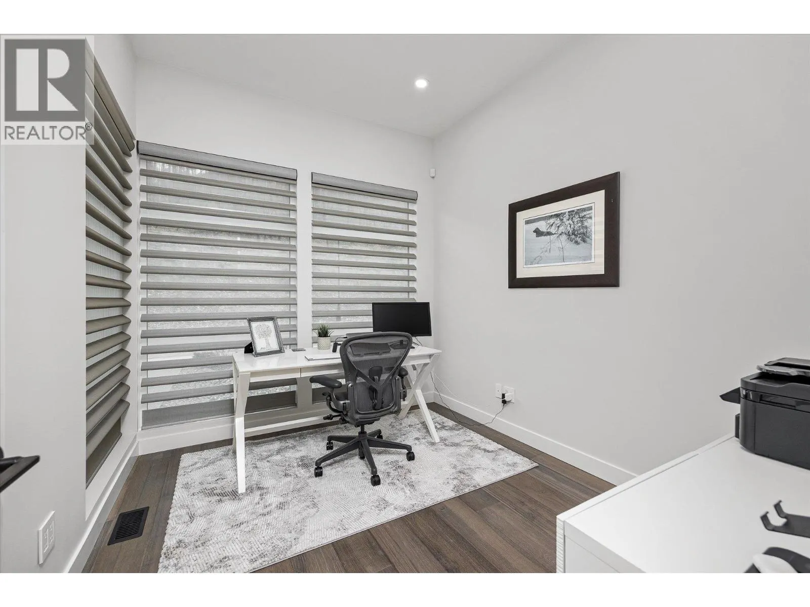 10058 Beacon Hill Drive