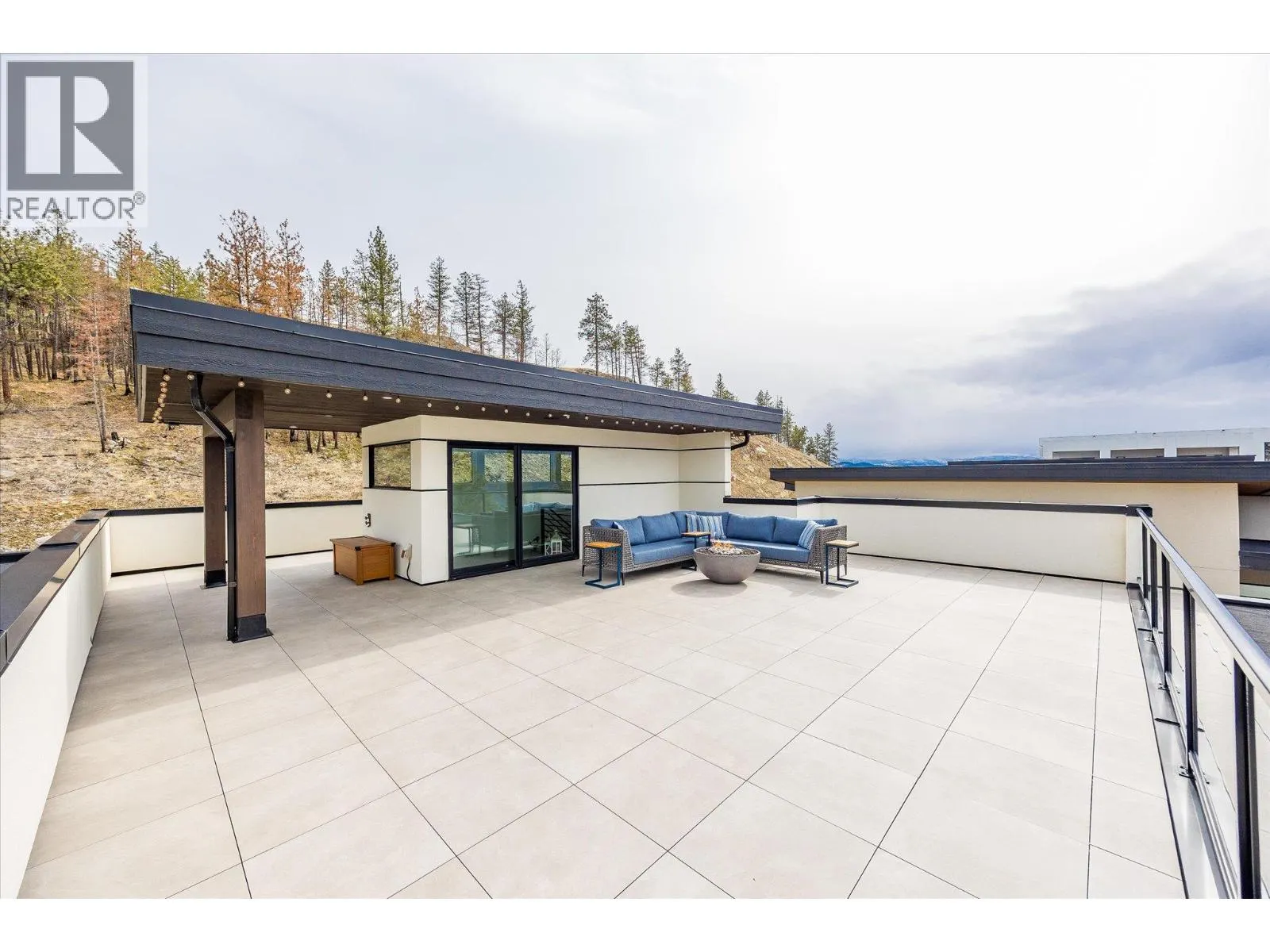 10058 Beacon Hill Drive