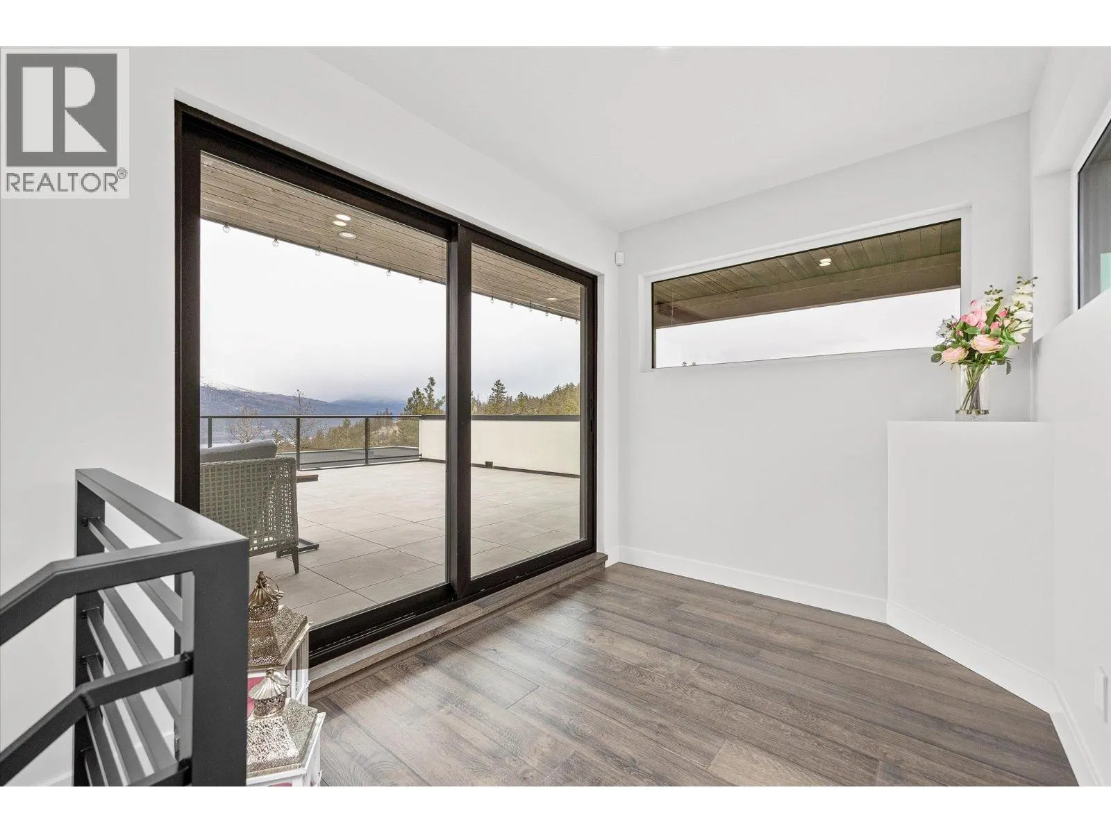 10058 Beacon Hill Drive