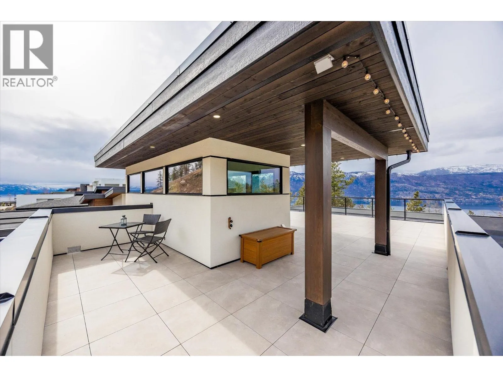 10058 Beacon Hill Drive