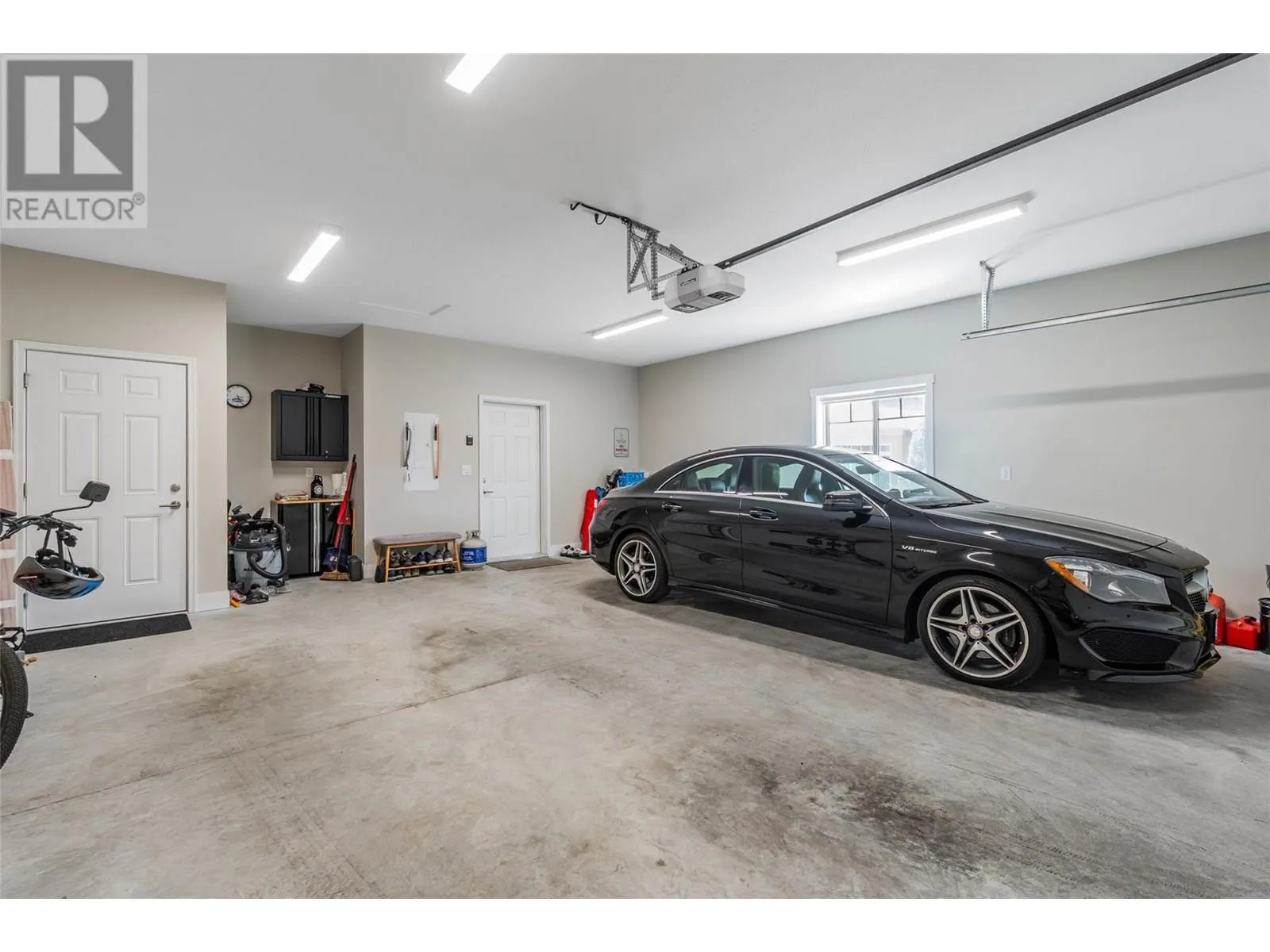 6833 MEADOWS Drive Unit# 24