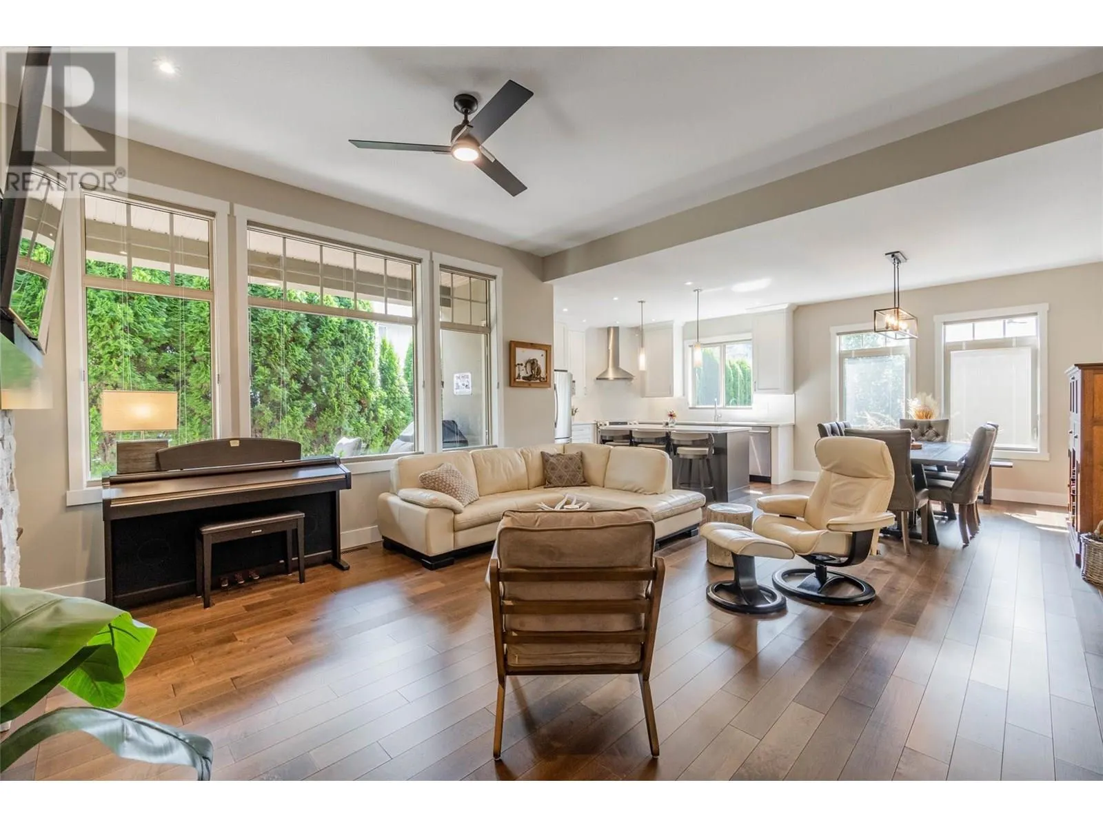 6833 MEADOWS Drive Unit# 24