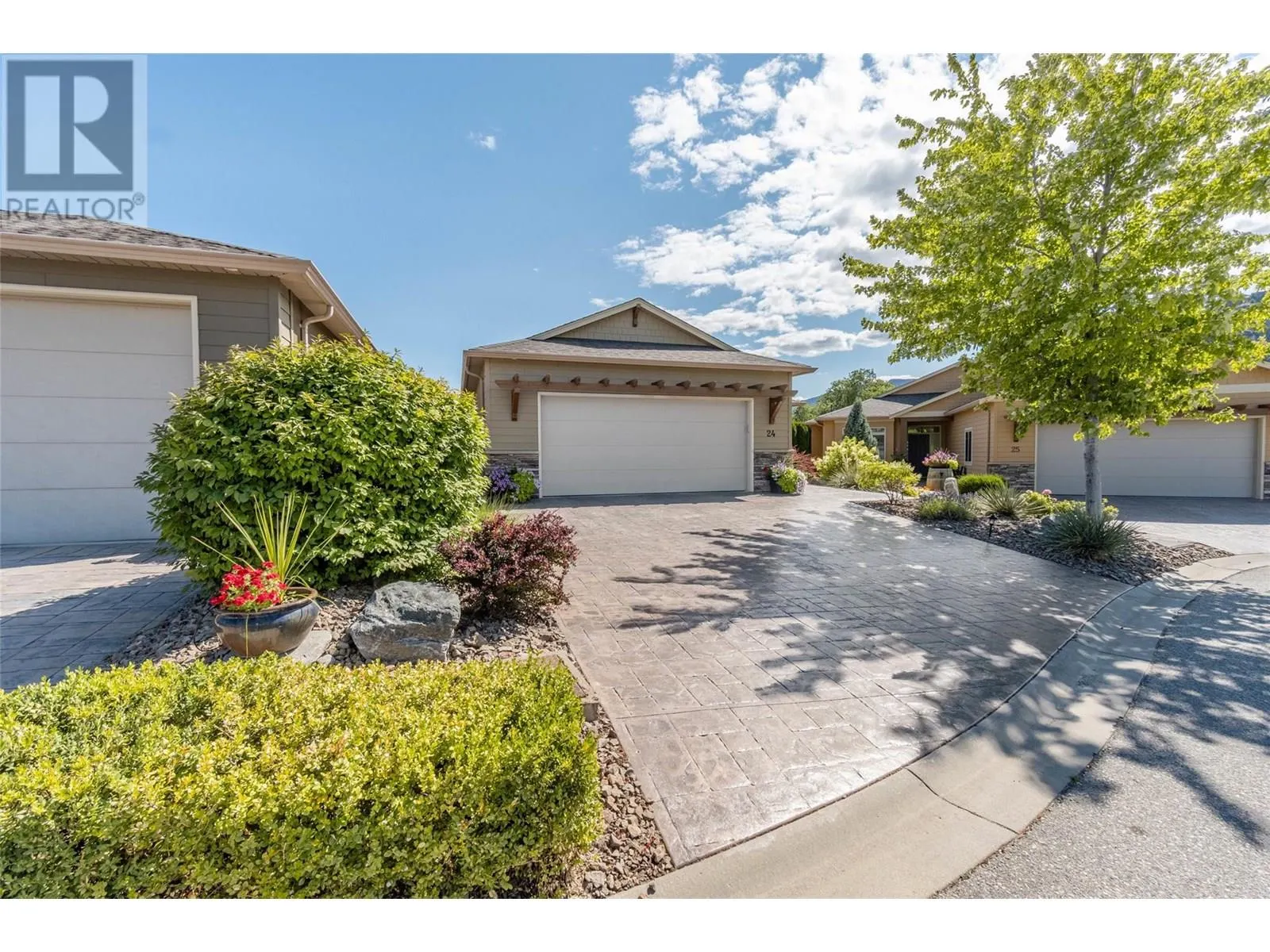 6833 MEADOWS Drive Unit# 24