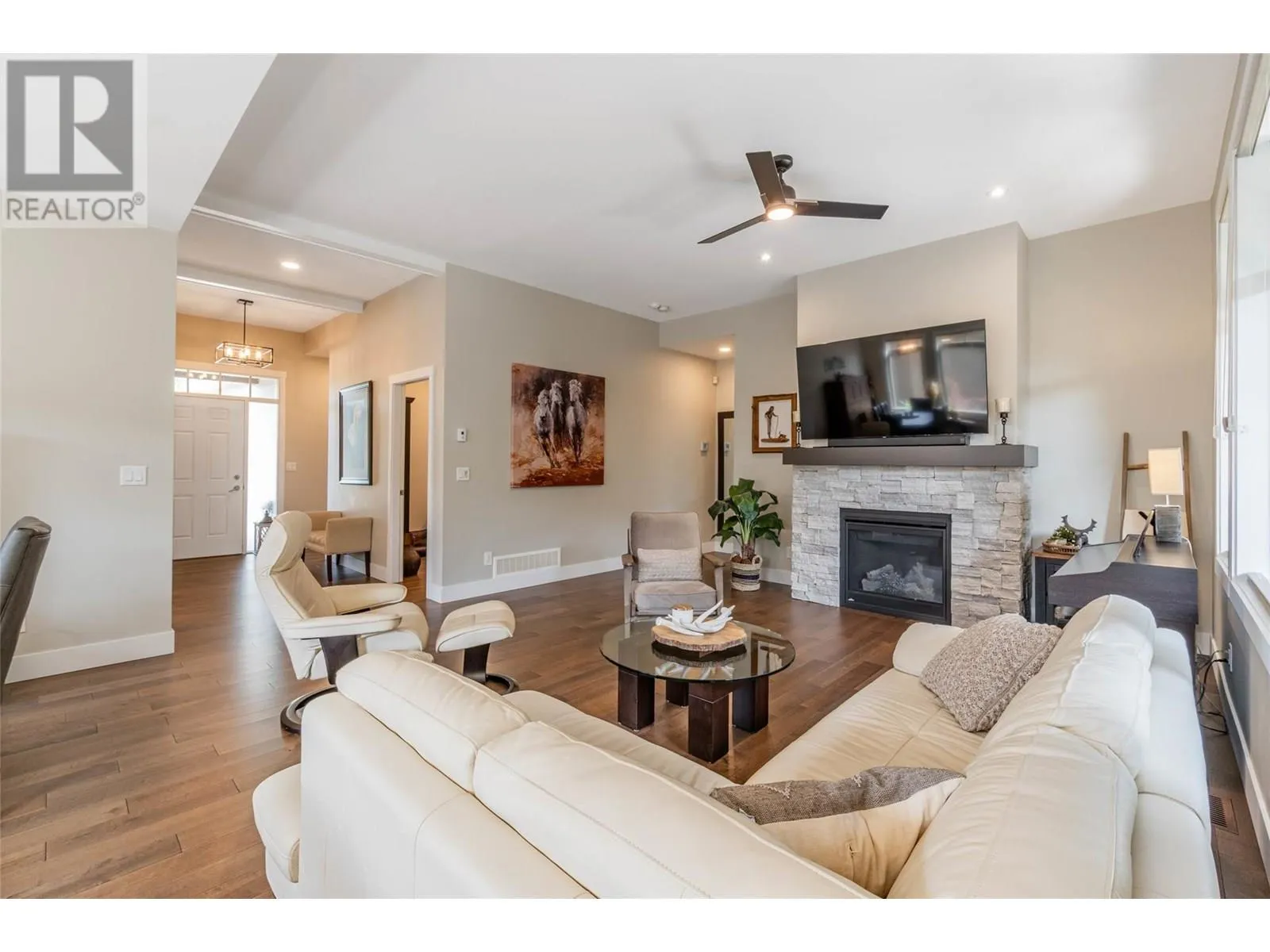 6833 MEADOWS Drive Unit# 24