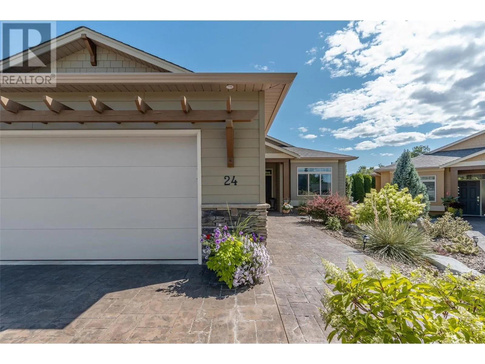 6833 MEADOWS Drive Unit# 24