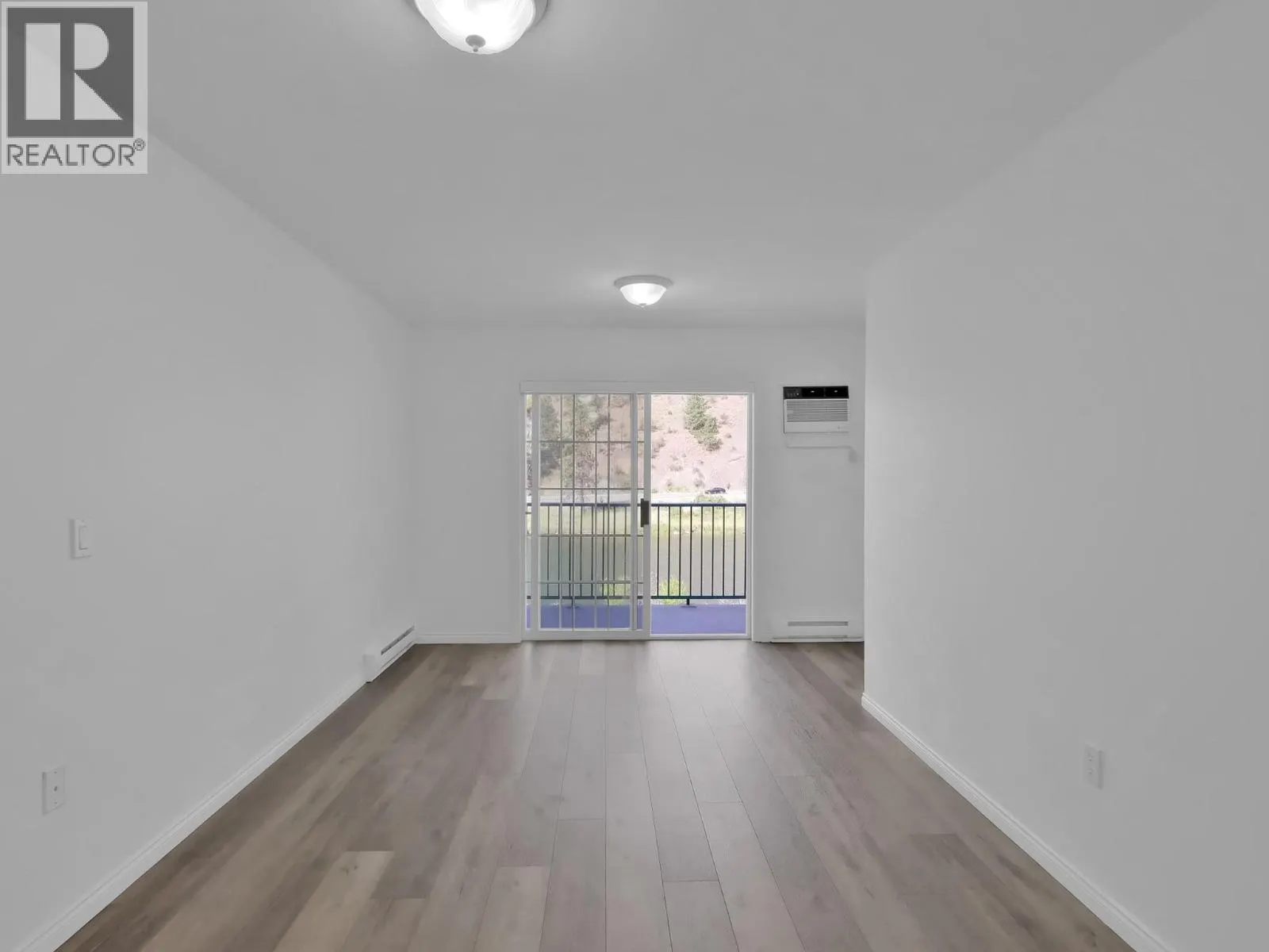 750 RAILWAY Lane Unit# 32