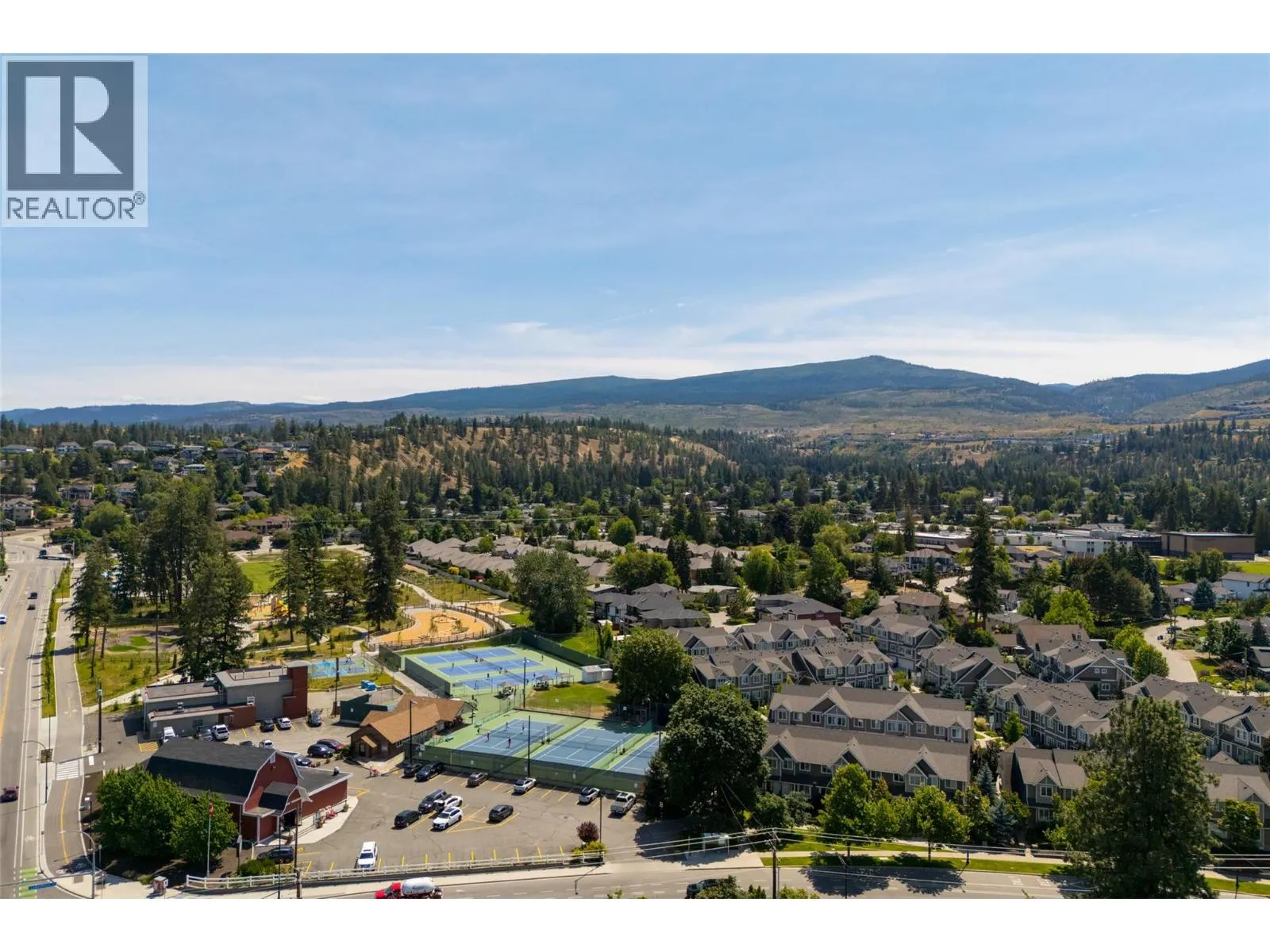 600 SHERWOOD Road Unit# 21