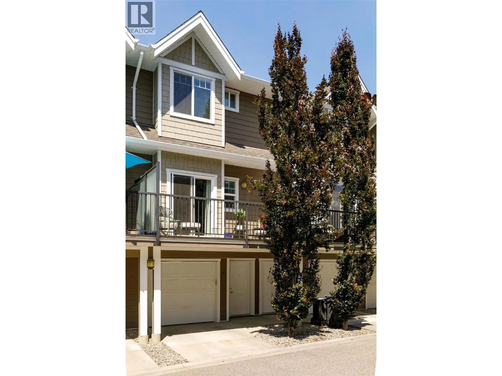 600 SHERWOOD Road Unit# 21