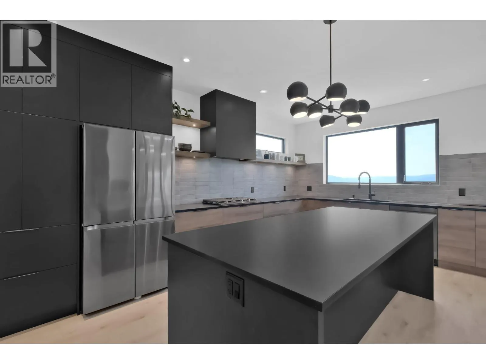 2192 Ryegrass Road