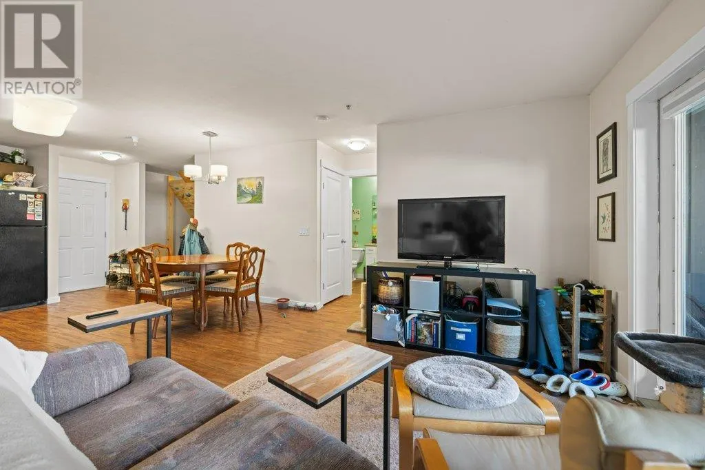1479 Glenmore Road N Unit# 211