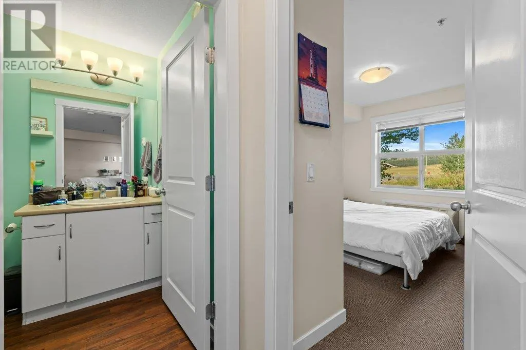 1479 Glenmore Road N Unit# 211