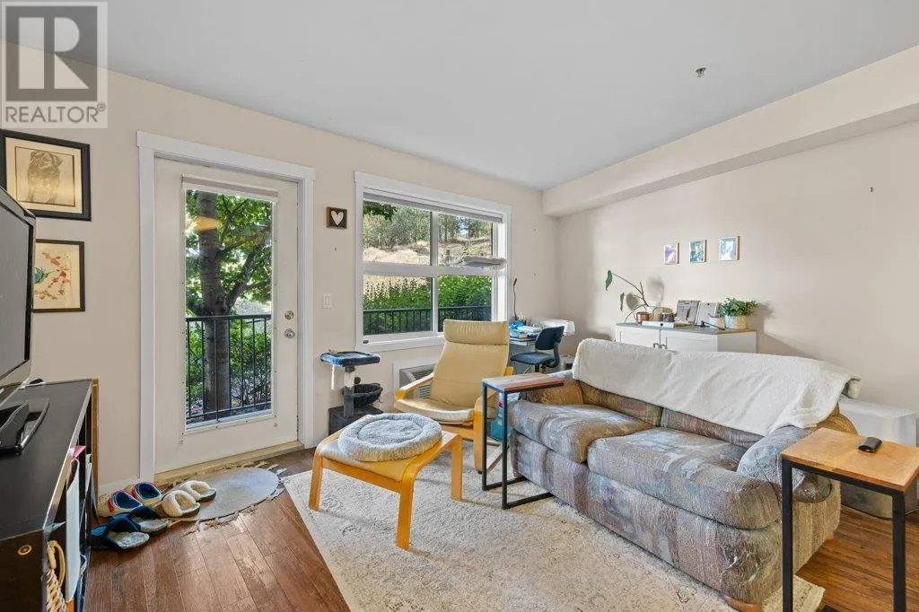 1479 Glenmore Road N Unit# 211