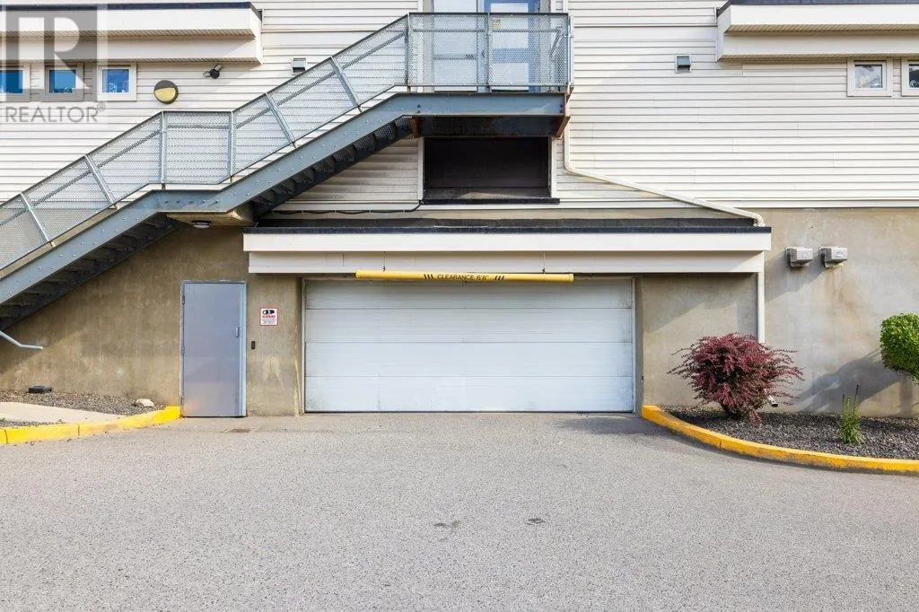 1479 Glenmore Road N Unit# 211