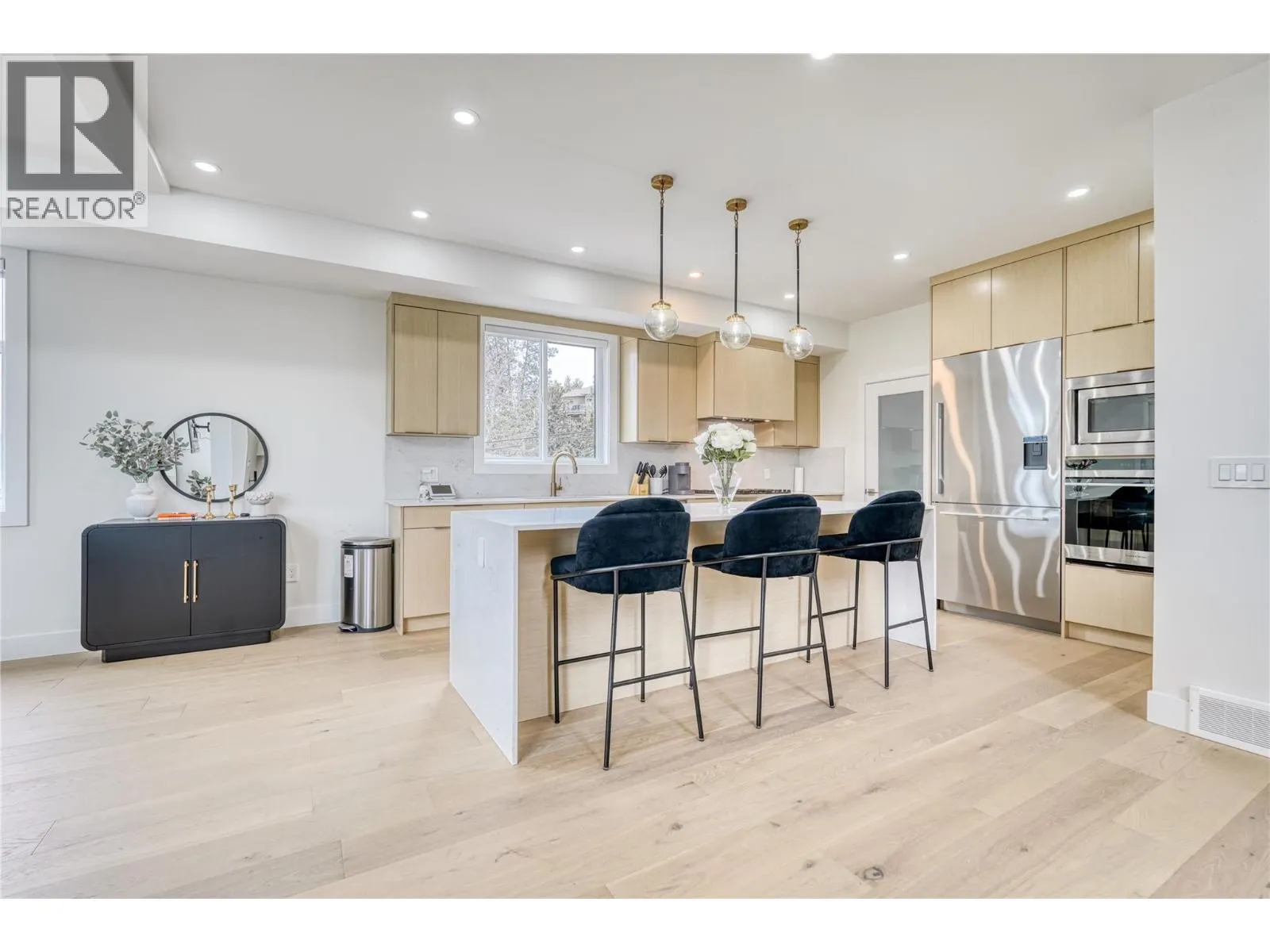 1047 Oak Barrel Place