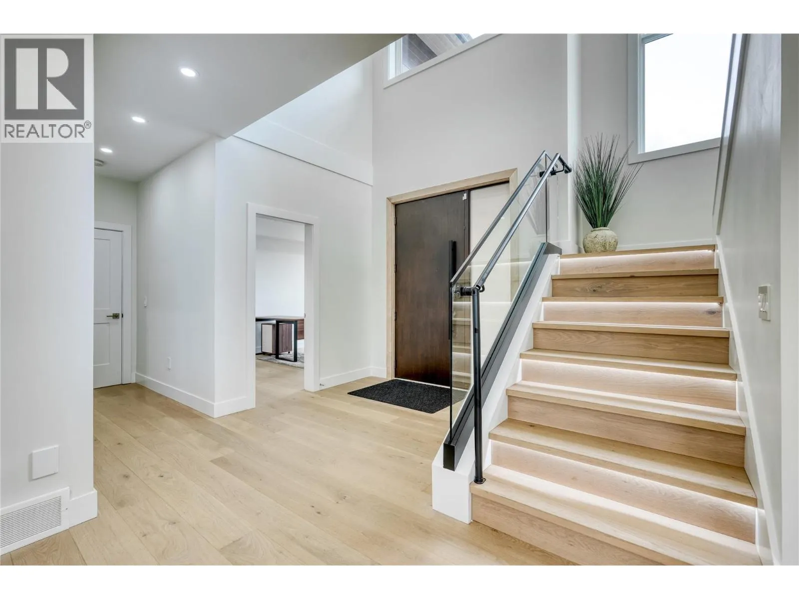 1047 Oak Barrel Place