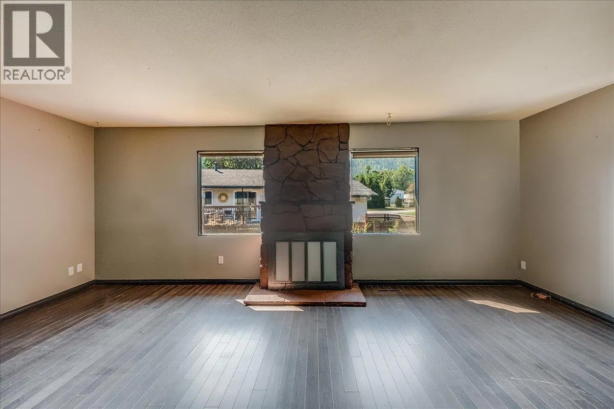 1056 CLARKE Road