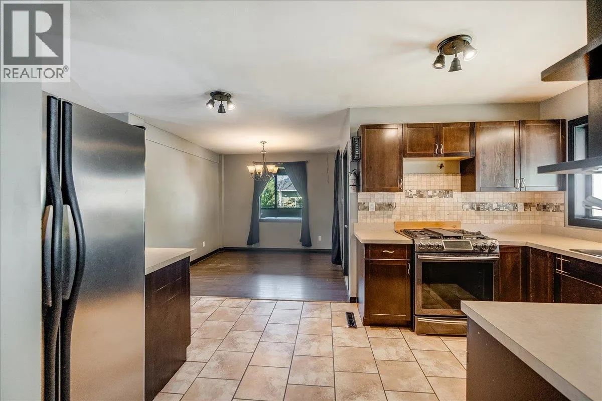 1056 CLARKE Road