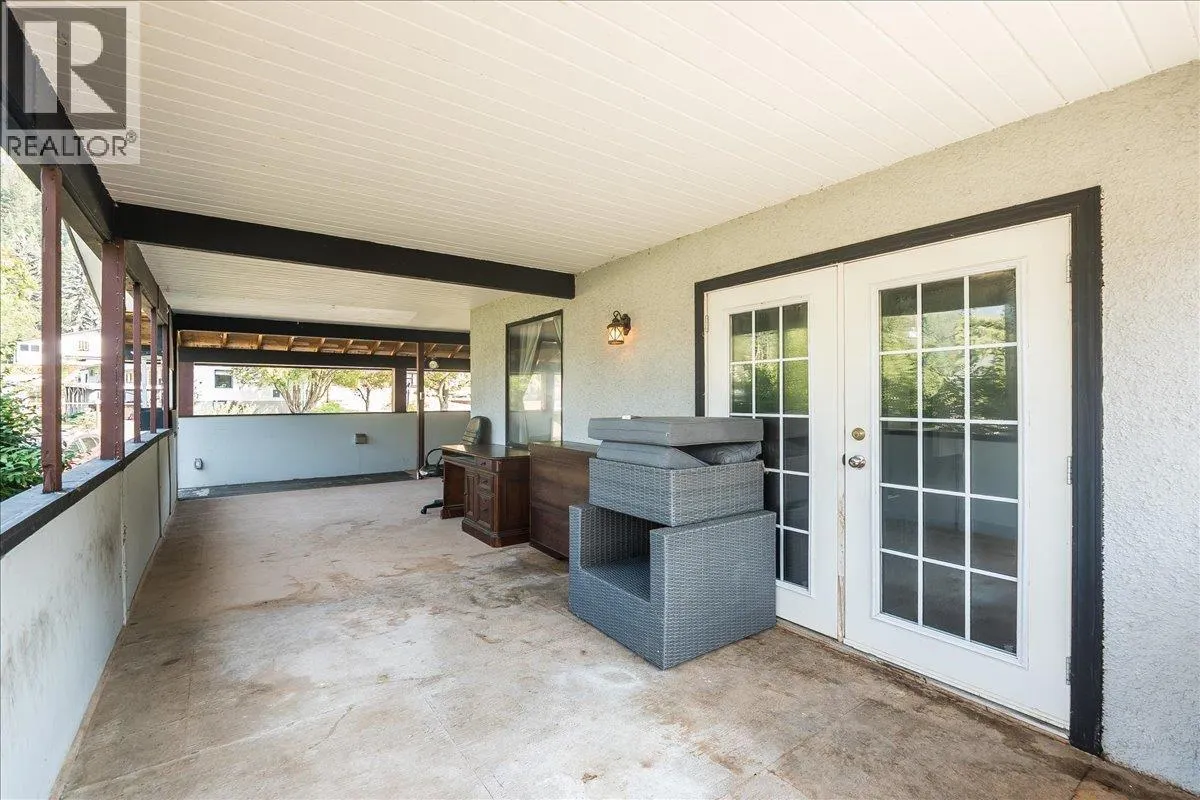 1056 CLARKE Road