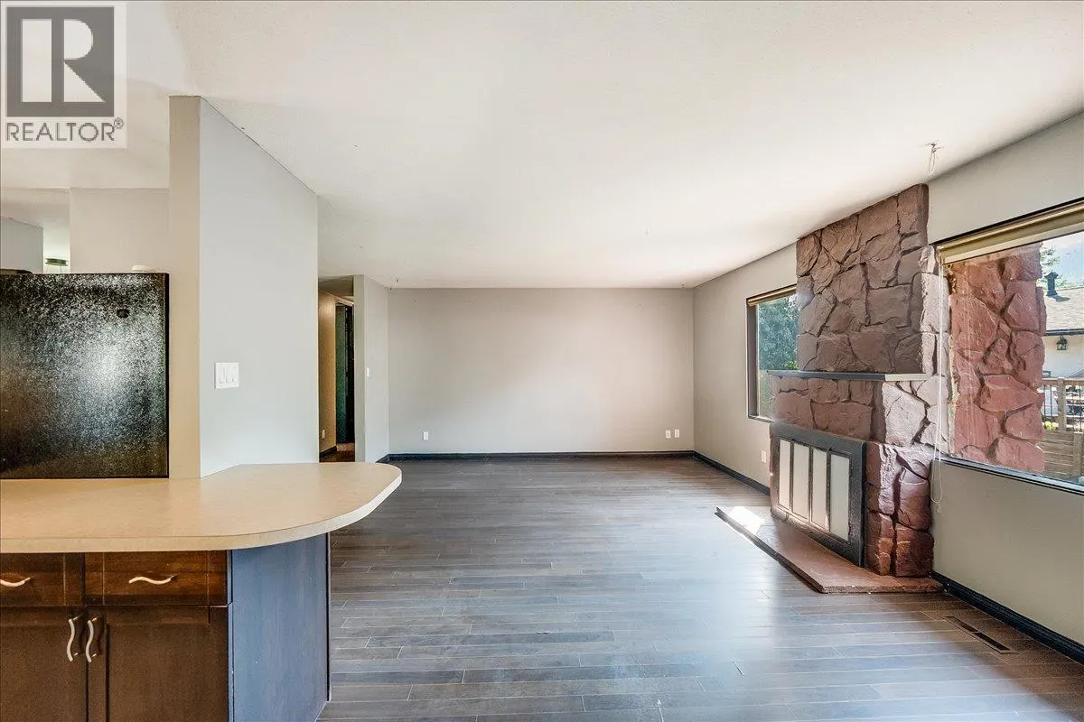 1056 CLARKE Road